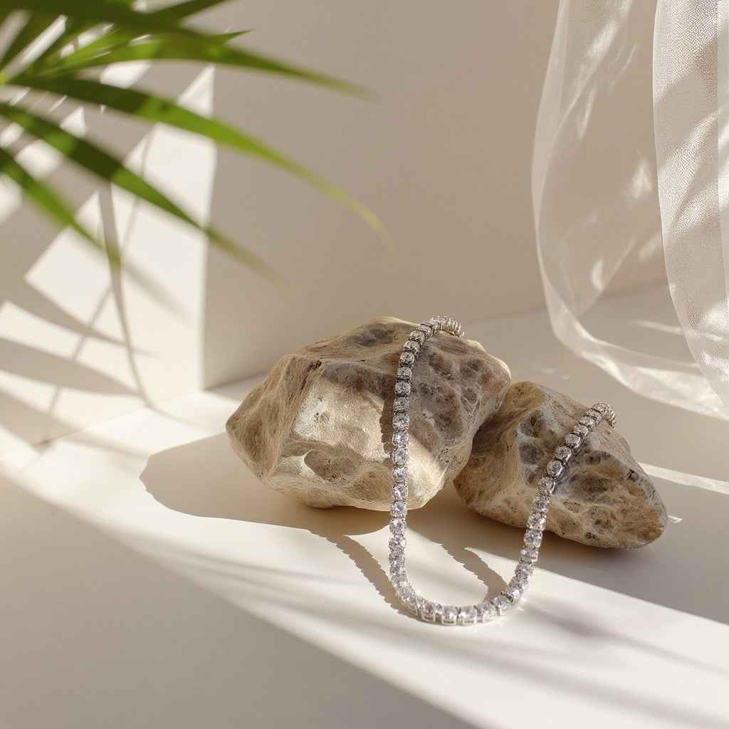 Éclat Moissanite Rhodium Necklace in Sterling Silver – Sparkling Elegance by Trendsi